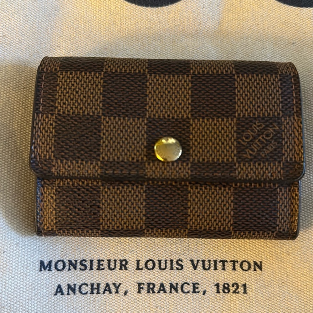 Louis Vuitton Damier coin wallet